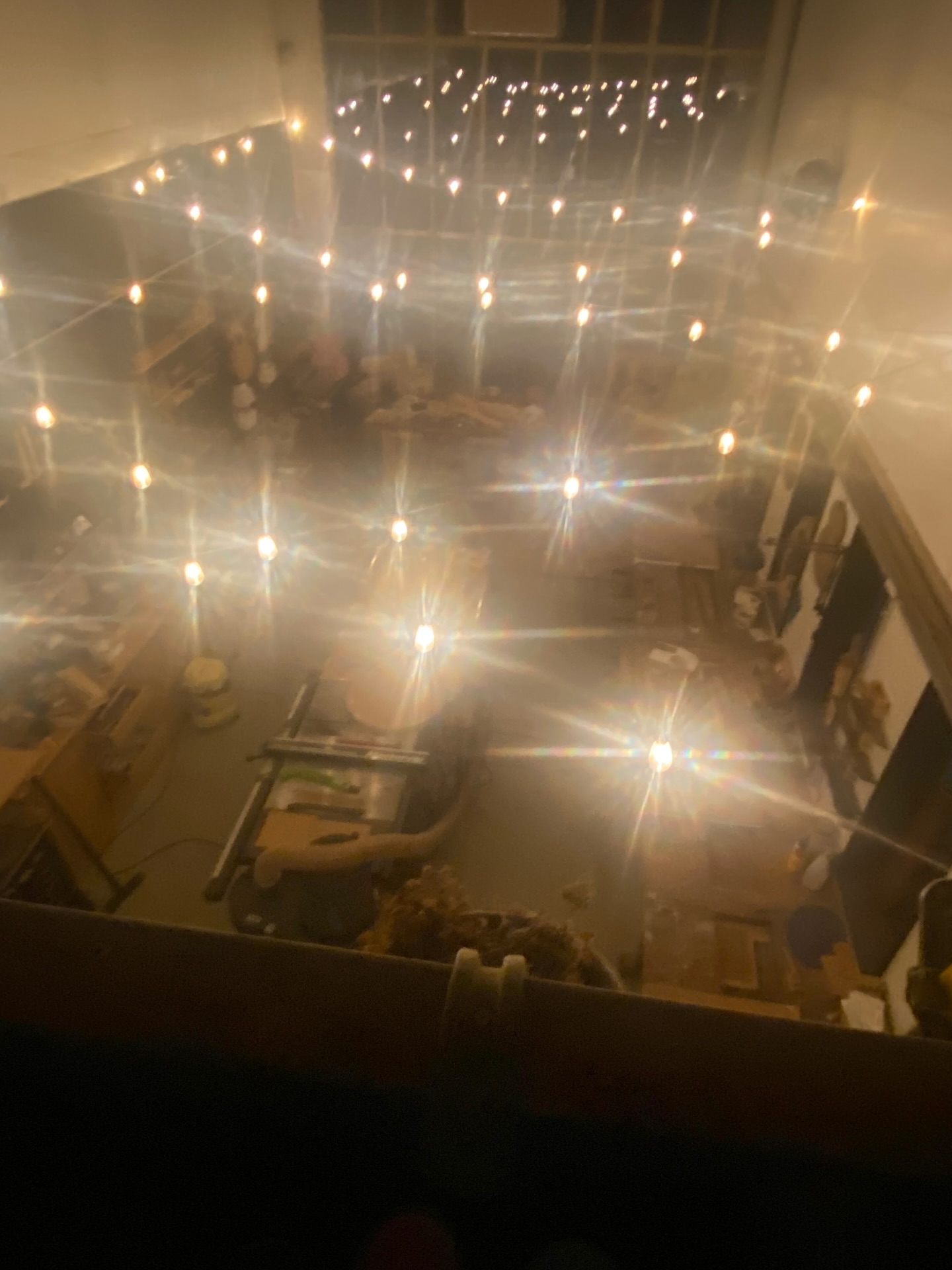 Djeeee the workshop is a mess!! Fortunately you can’t see it cause the lights….