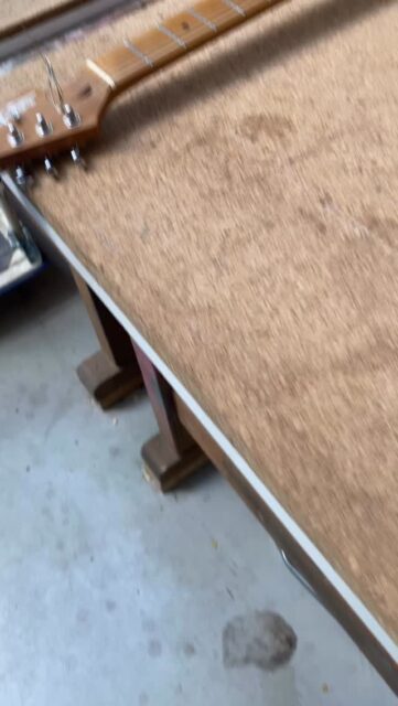 Workload for today…#guitarrepair #eci  #d’addario  #gitaaratelierroermond #weerstandroermond